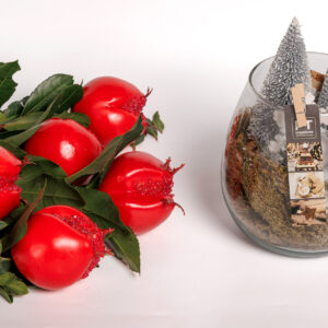 Μπουκέτο με 5 ρόδια  και σύνθεση γυάλινη