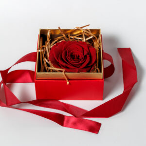 Τετράγωνο Κουτί με Forever Rose